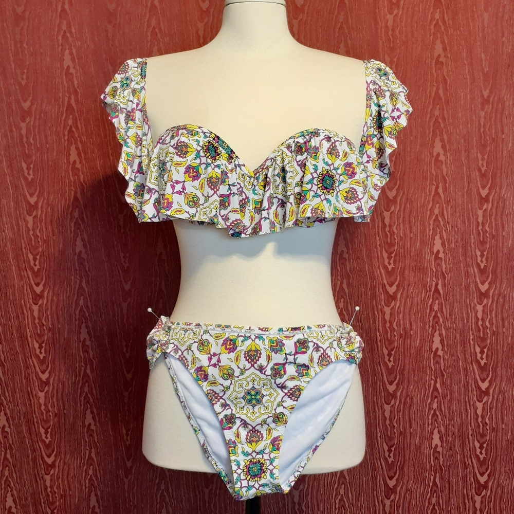 RADIO FIJI 2 PIECE OFF SHOULDERS SWIM SUIT FOR POOL/BEACH/SPA/TANNING SIZE L
